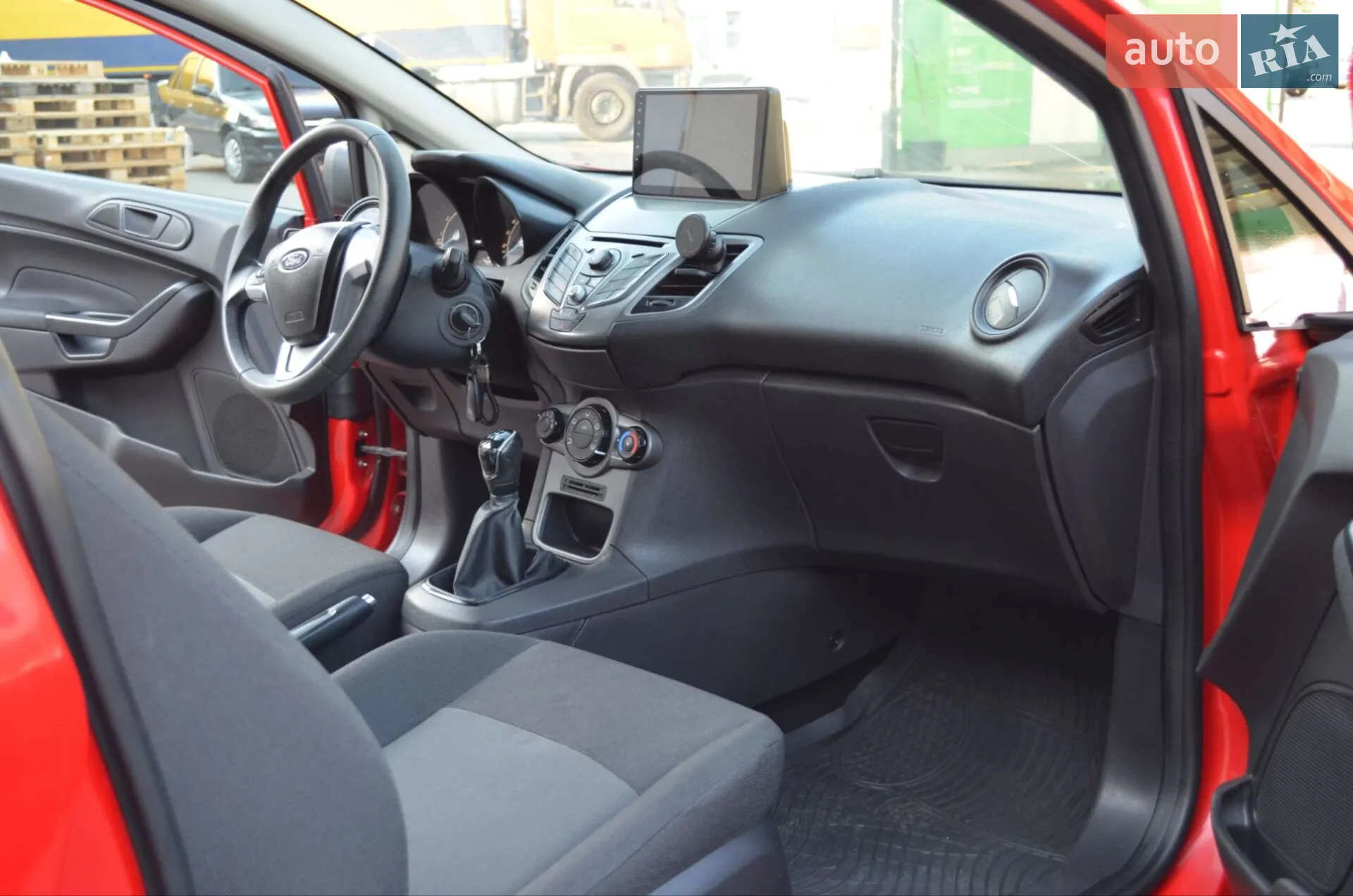 2013 Ford Fiesta - мініатюра 16