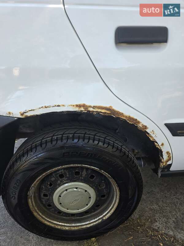 Хэтчбек Ford Fiesta 1989 в Киеве фото 10 Хэтчбек Ford Fiesta 1989 в Киеве