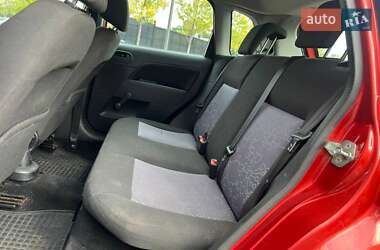 Хэтчбек Ford Fiesta 2007 в 