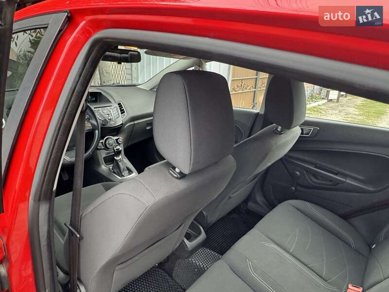 Хэтчбек Ford Fiesta 2015 в Фастове фото 23 Хэтчбек Ford Fiesta 2015 в Фастове