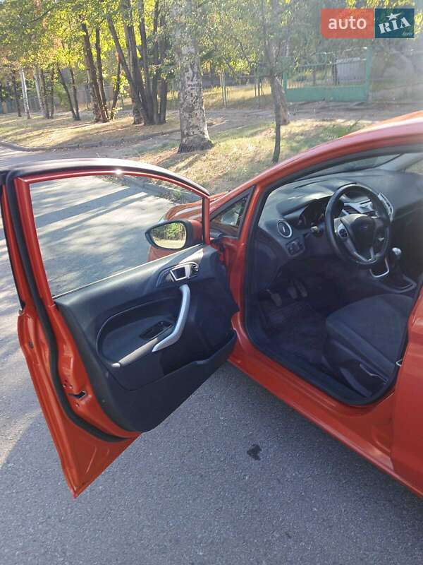 Хетчбек Ford Fiesta 2011 в Запоріжжі