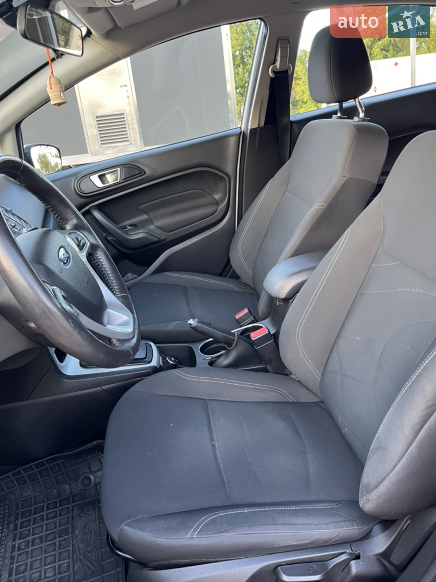 2015 Ford Fiesta - мініатюра 13