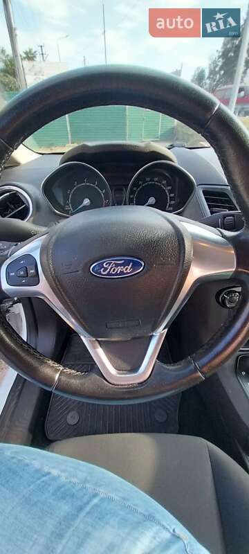 Хэтчбек Ford Fiesta 2013 в Гостомеле фото 6 Хэтчбек Ford Fiesta 2013 в Гостомеле