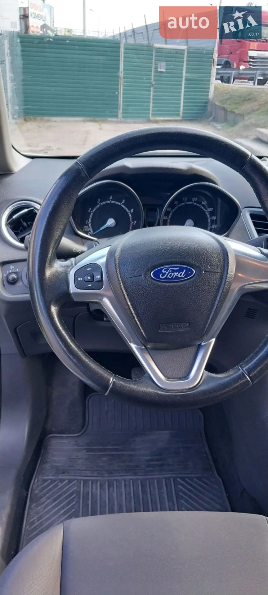 2013 Ford Fiesta - мініатюра 11