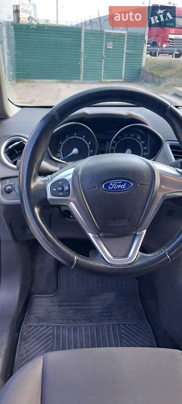Хэтчбек Ford Fiesta 2013 в Гостомеле фото 11 Хэтчбек Ford Fiesta 2013 в Гостомеле