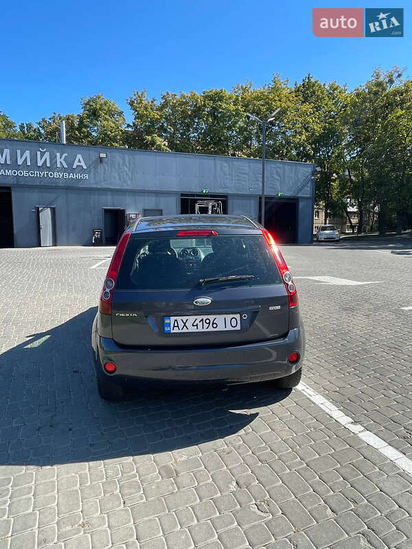 Хэтчбек Ford Fiesta 2008 в Харькове