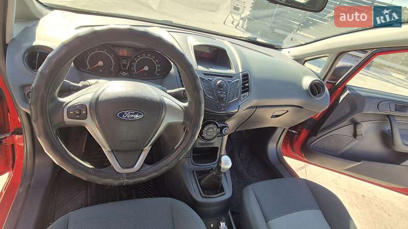 Хэтчбек Ford Fiesta 2010 в Киеве