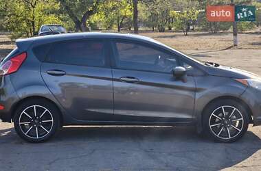 Хэтчбек Ford Fiesta 2019 в 