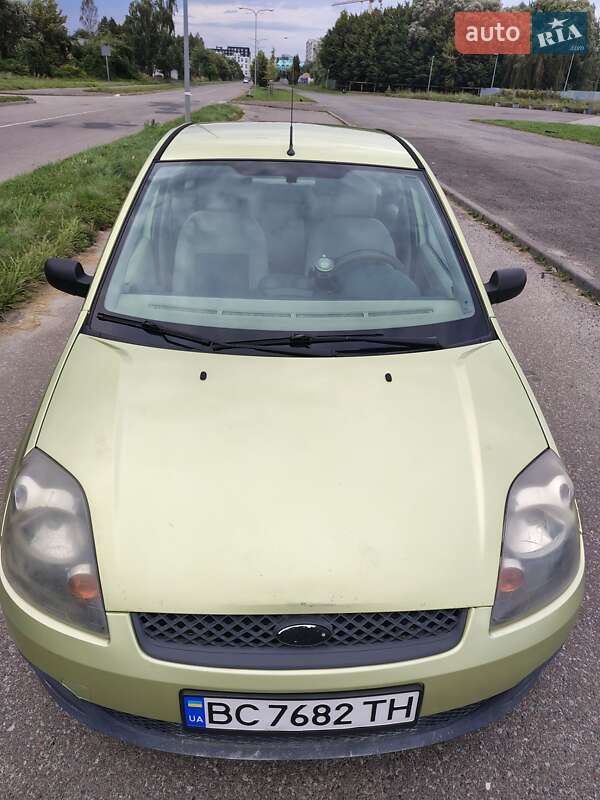Хэтчбек Ford Fiesta 2007 в Львове