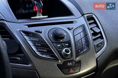 Хэтчбек Ford Fiesta 2013 в 