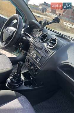 Хэтчбек Ford Fiesta 2006 в Одессе