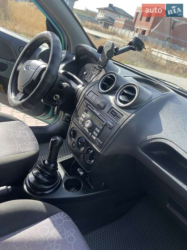 Хэтчбек Ford Fiesta 2006 в Одессе фото 31 Хэтчбек Ford Fiesta 2006 в Одессе