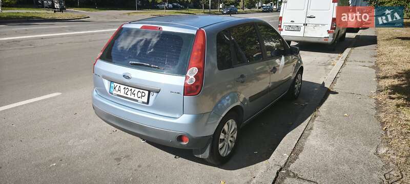 Хэтчбек Ford Fiesta 2006 в Киеве