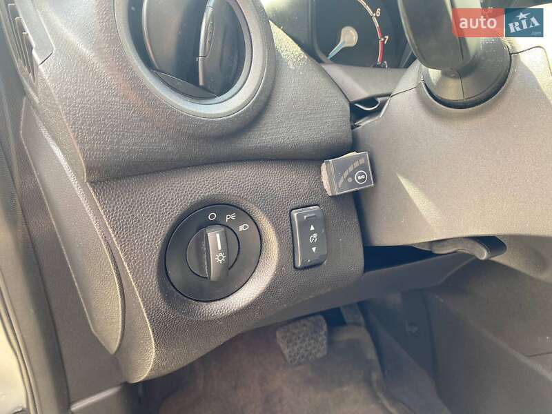 Хэтчбек Ford Fiesta 2015 в Львове