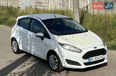 Хэтчбек Ford Fiesta 2016 в 