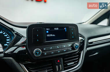 Хетчбек Ford Fiesta 2018 в  фото 17 Хетчбек Ford Fiesta 2018 в