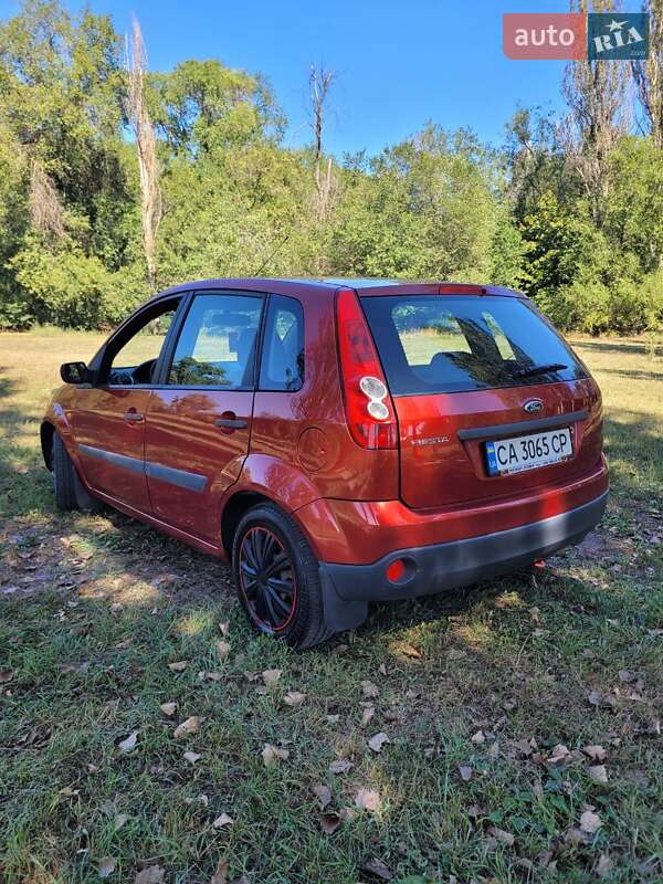 Хэтчбек Ford Fiesta 2006 в Запорожье фото 4 Хэтчбек Ford Fiesta 2006 в Запорожье