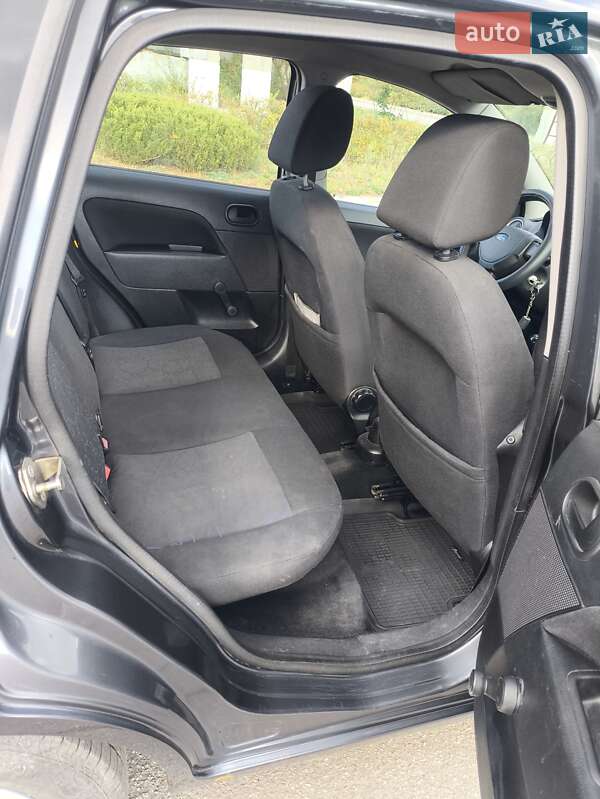 Хэтчбек Ford Fiesta 2006 в Харькове фото 11 Хэтчбек Ford Fiesta 2006 в Харькове