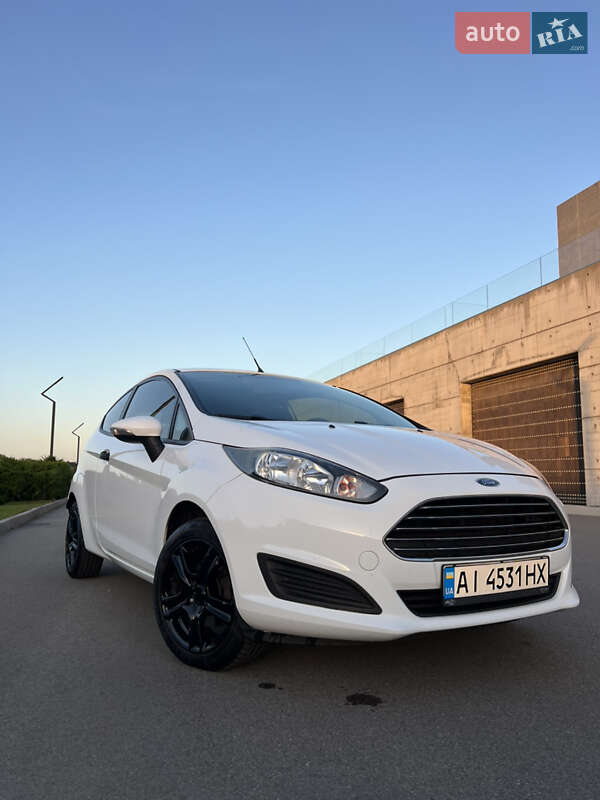 Хэтчбек Ford Fiesta 2014 в Киеве фото 4 Хэтчбек Ford Fiesta 2014 в Киеве