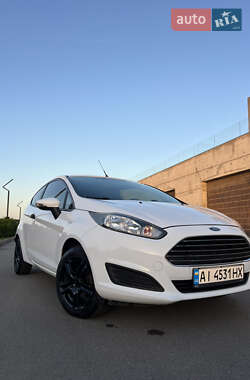 Хэтчбек Ford Fiesta 2014 в 