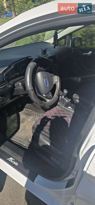 Седан Ford Fiesta 2018 в Виннице