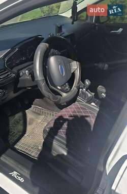 Седан Ford Fiesta 2018 в 