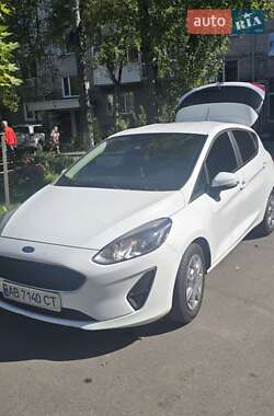 Седан Ford Fiesta 2018 в Виннице