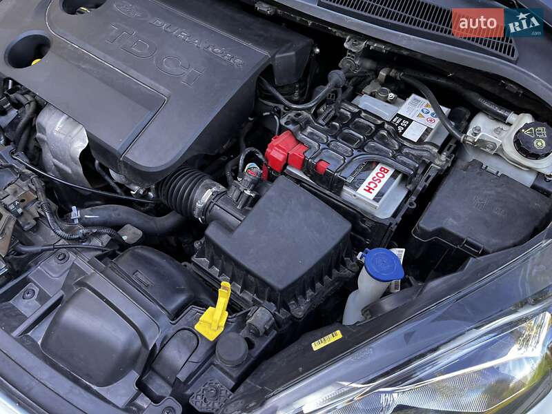 Хэтчбек Ford Fiesta 2013 в Калуше