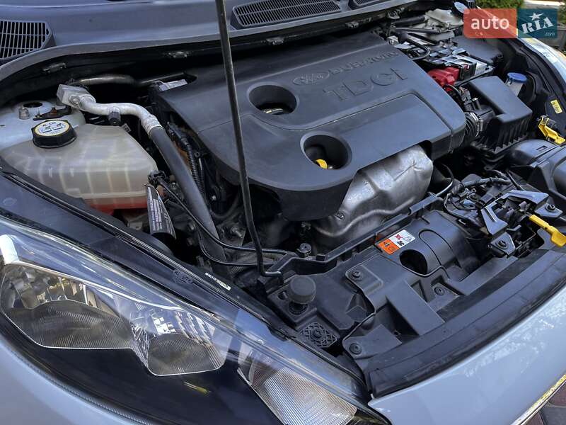 Хэтчбек Ford Fiesta 2013 в Калуше