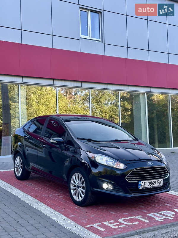 Седан Ford Fiesta 2013 в Запорожье