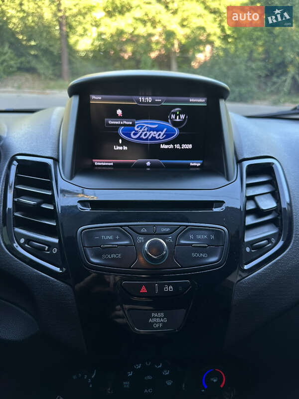 Седан Ford Fiesta 2013 в Запорожье