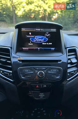 Седан Ford Fiesta 2013 в 