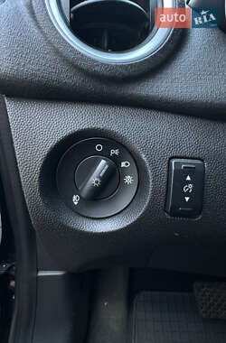 Седан Ford Fiesta 2013 в 