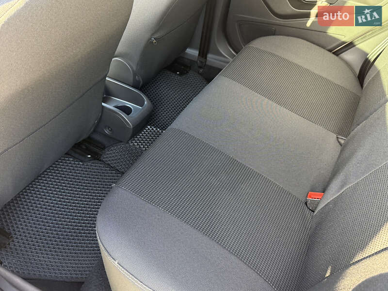 Хэтчбек Ford Fiesta 2016 в Мукачево фото 4 Хэтчбек Ford Fiesta 2016 в Мукачево