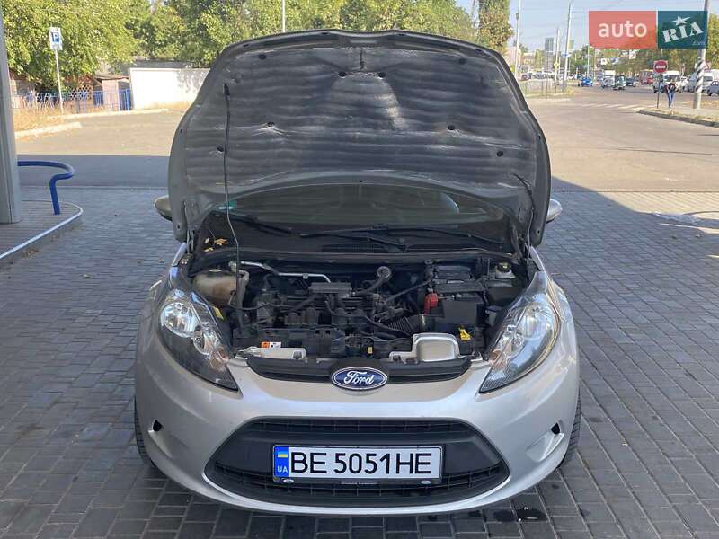 Хэтчбек Ford Fiesta 2012 в Николаеве