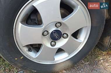Хэтчбек Ford Fiesta 2007 в 