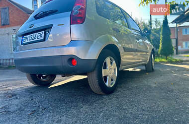 Хэтчбек Ford Fiesta 2008 в 