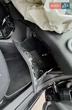 Хэтчбек Ford Fiesta 2013 в 