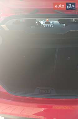 Хэтчбек Ford Fiesta 2011 в 