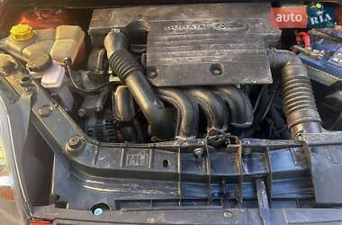 Хэтчбек Ford Fiesta 2008 в 