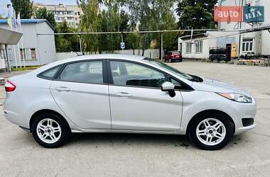 Седан Ford Fiesta 2017 в 