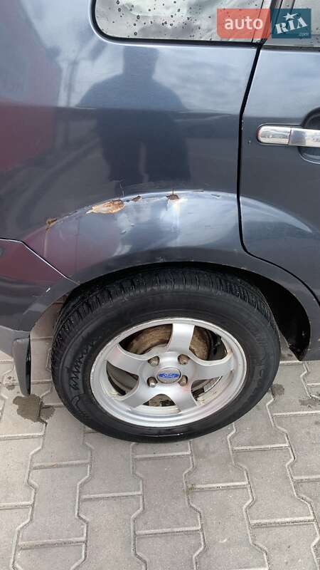 Хэтчбек Ford Fiesta 2006 в Виннице