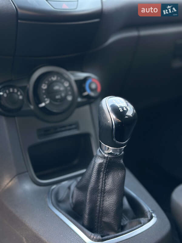 Хэтчбек Ford Fiesta 2014 в Запорожье фото 11 Хэтчбек Ford Fiesta 2014 в Запорожье