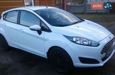 Хэтчбек Ford Fiesta 2013 в 