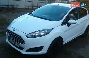 Хэтчбек Ford Fiesta 2013 в 