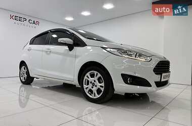 Хэтчбек Ford Fiesta 2018 в 