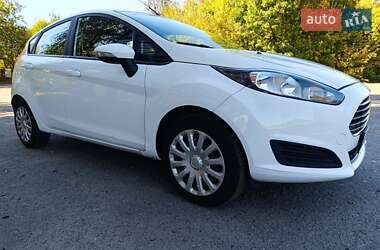 Хетчбек Ford Fiesta 2014 в 