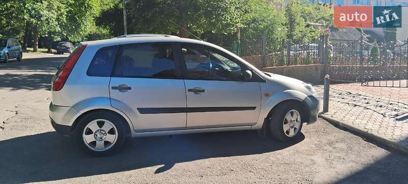 Хэтчбек Ford Fiesta 2008 в Каменец-Подольском