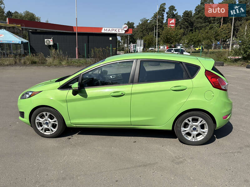 Хэтчбек Ford Fiesta 2014 в Львове