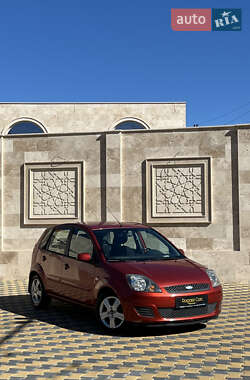 Хэтчбек Ford Fiesta 2007 в 